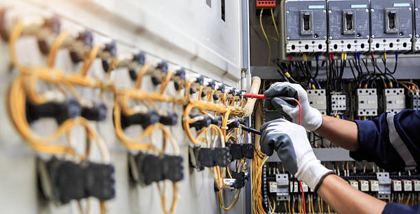 Professional Electrician technician working in Thomasville, AL